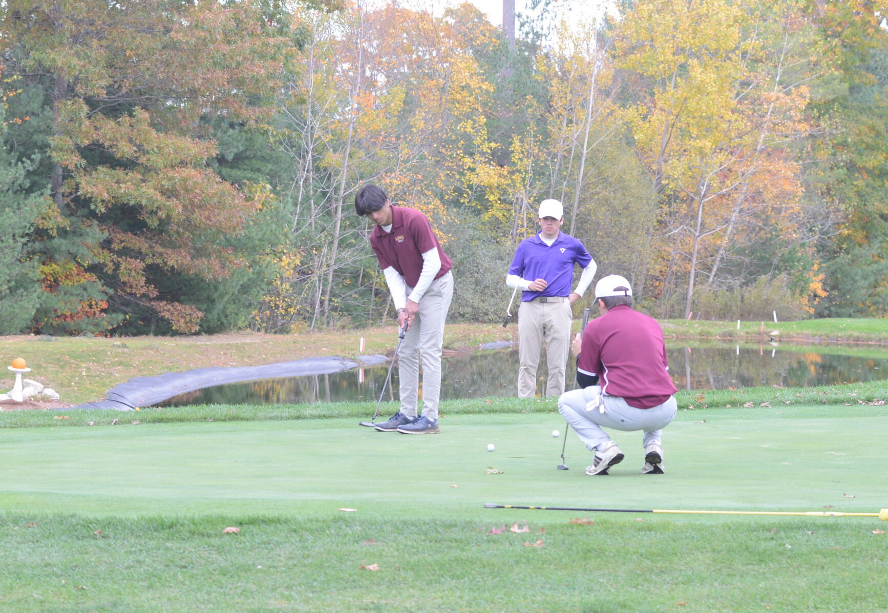 Devan Patel takes a shot on 18.